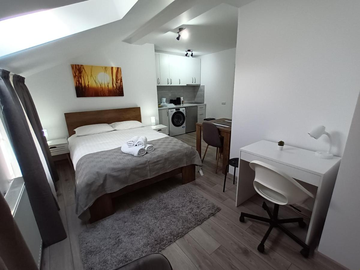 Old Town Studio Apartments Nagybánya Kültér fotó