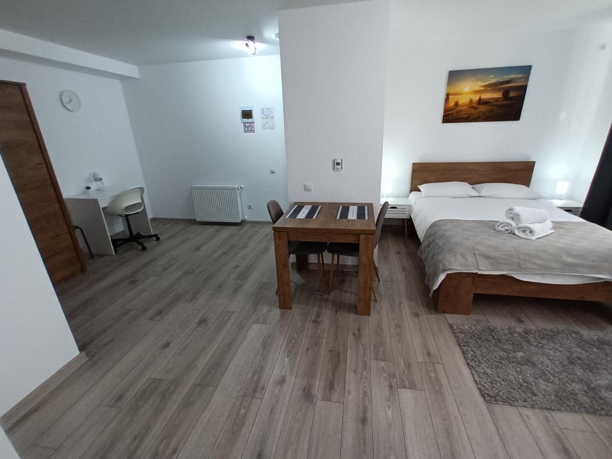 Old Town Studio Apartments Nagybánya Kültér fotó